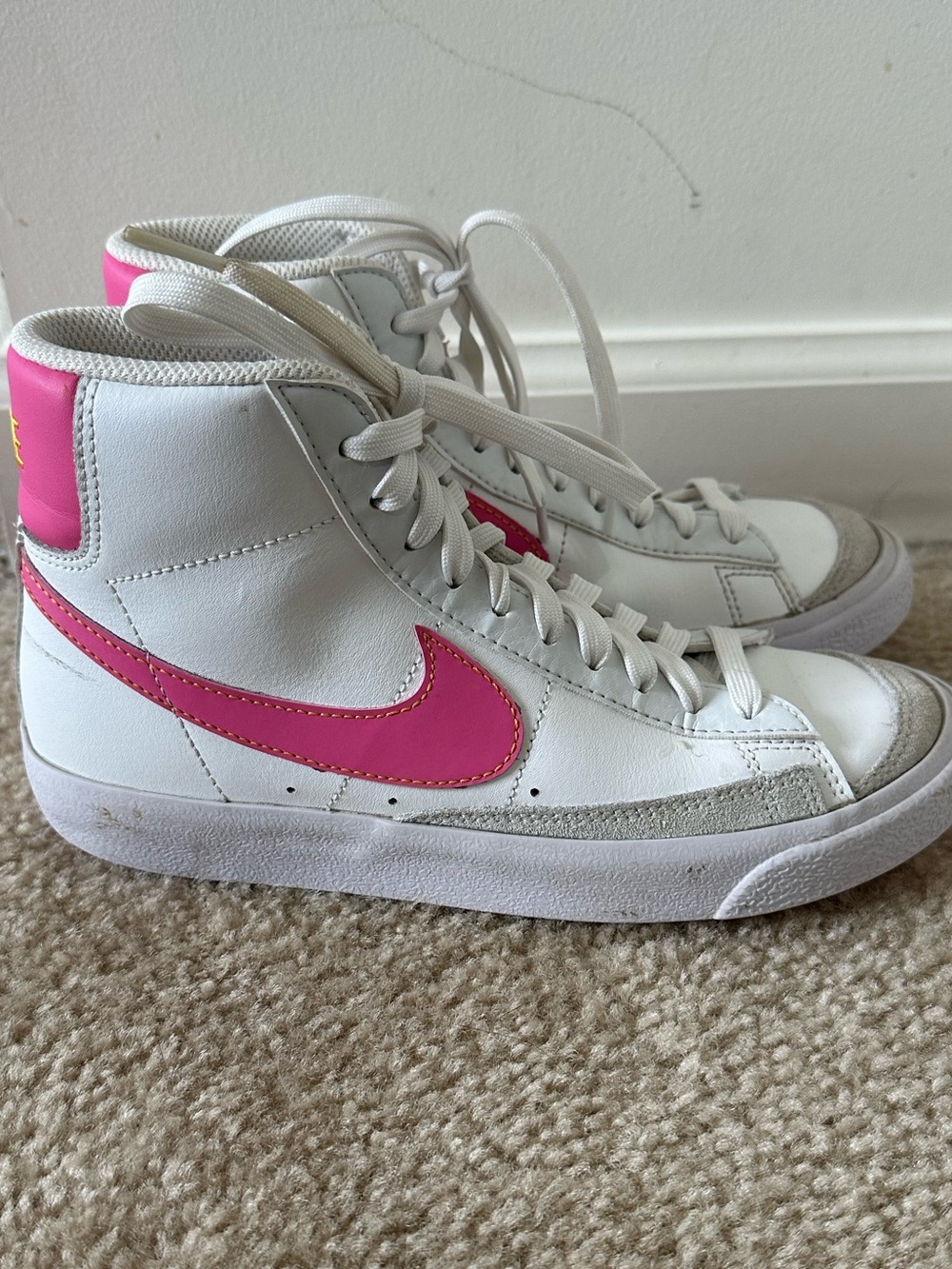 Nike Blazer Mid ‘77 Sneakers with Pink Swoosh